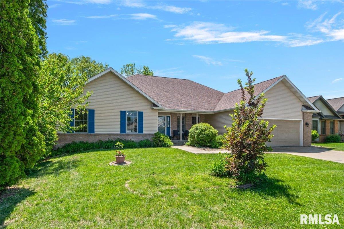 3908 Greenfield Drive Springfield, IL 62704 - Photo 3 of 51
