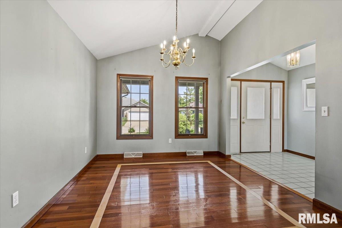 3908 Greenfield Drive Springfield, IL 62704 - Photo 7 of 51