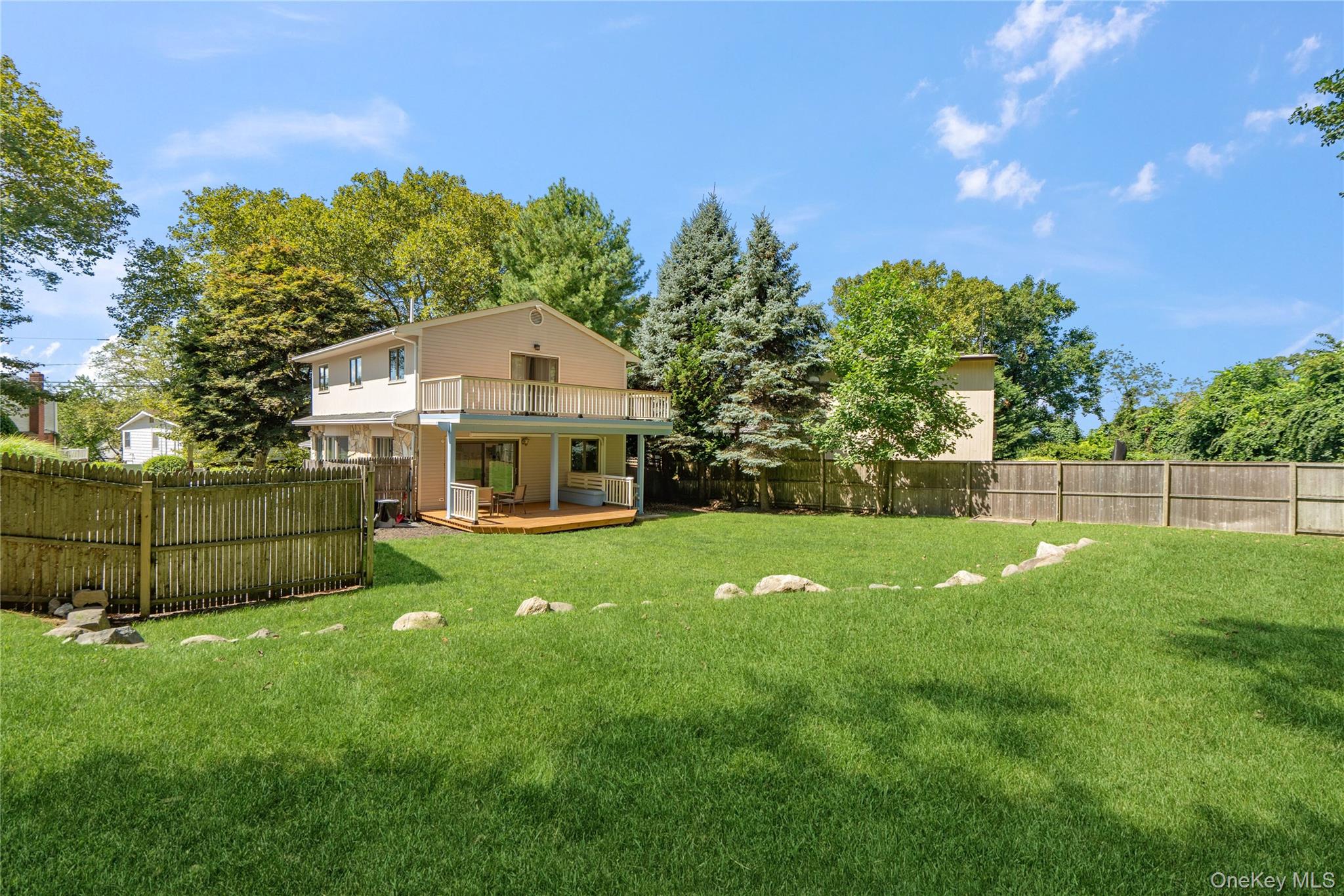 16 Westview Road Northport, NY 11768 - Photo 39 of 47 Gallery Image 39