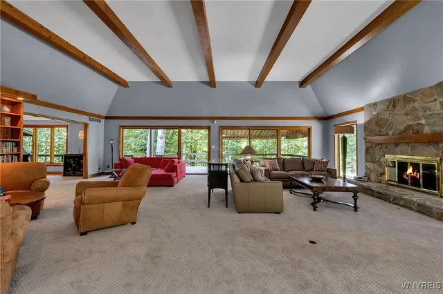 $899,900 | 70 Muirfield Drive, Elma, NY 14052