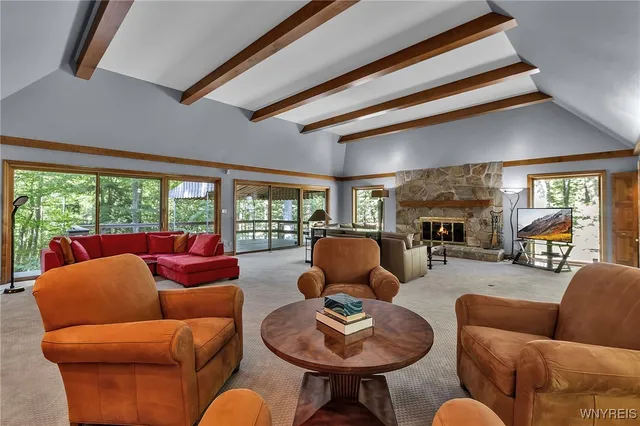 $899,900 | 70 Muirfield Drive, Elma, NY 14052