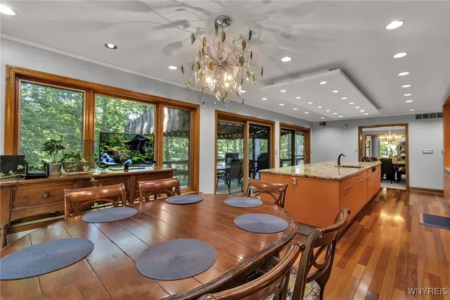 $899,900 | 70 Muirfield Drive, Elma, NY 14052