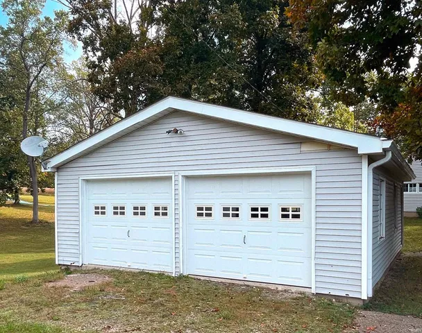 $399,900 | 7327 Highway 60, Mitchell, IN 47446