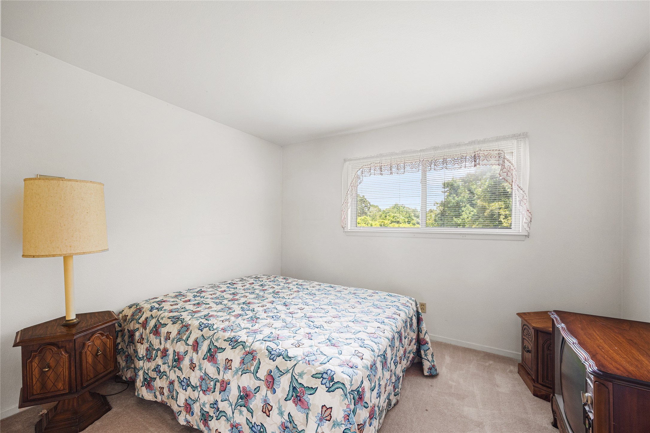22902 Kobs Road Tomball, TX 77377 - Photo 34 of 47 1 of 2 upstairs bedrooms