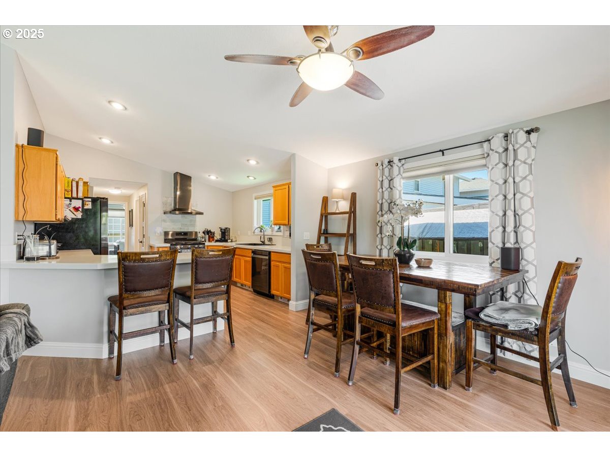 8212 Northeast Snowberry Loop Vancouver, WA 98664 - Photo 11 of 30