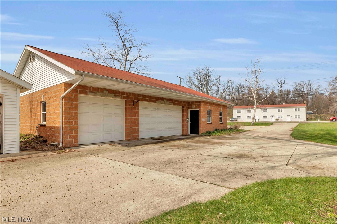 5500 North Ridge Road Madison, OH 44057 - Photo 36 of 49 Building- East Entrance