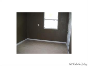 304 Indiana Avenue South Roxana, IL 62087 - Photo 7 of 8