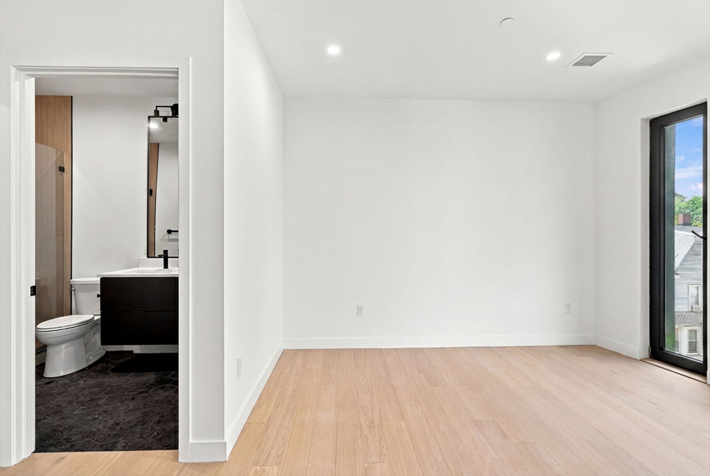 22 High Street, Unit 103 Boston, MA 02122 - Photo 15 of 28