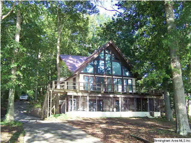 583 Ridgeway Circle Talladega, AL 35160 - Photo 1 of 17
