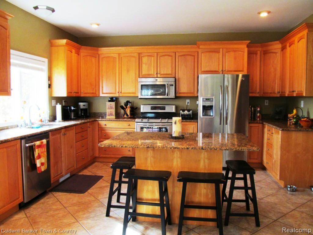 2220 Ranch Road Holly, MI 48442 - Photo 2 of 38