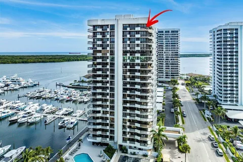 $1,200,000 | 108 Lakeshore Drive, Unit 38PH, North Palm Beach, FL 33408