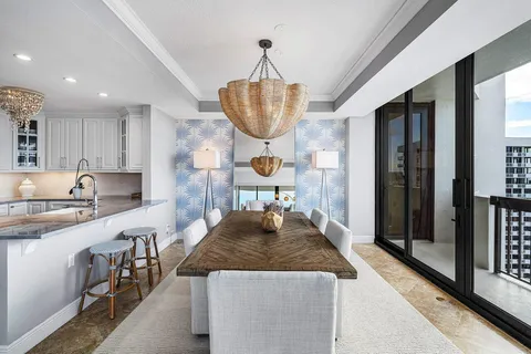 $1,200,000 | 108 Lakeshore Drive, Unit 38PH, North Palm Beach, FL 33408