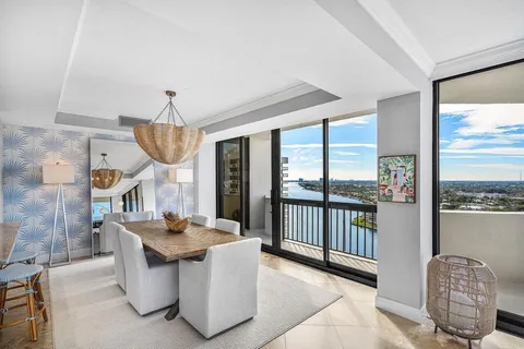 $1,200,000 | 108 Lakeshore Drive, Unit 38PH, North Palm Beach, FL 33408