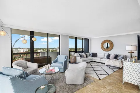 $1,200,000 | 108 Lakeshore Drive, Unit 38PH, North Palm Beach, FL 33408