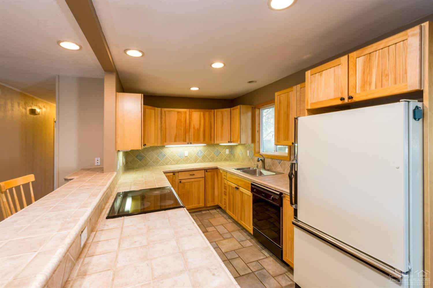 43 Southeast Craven Road Bend, OR 97702 - Photo 5 of 22 Additional Photo