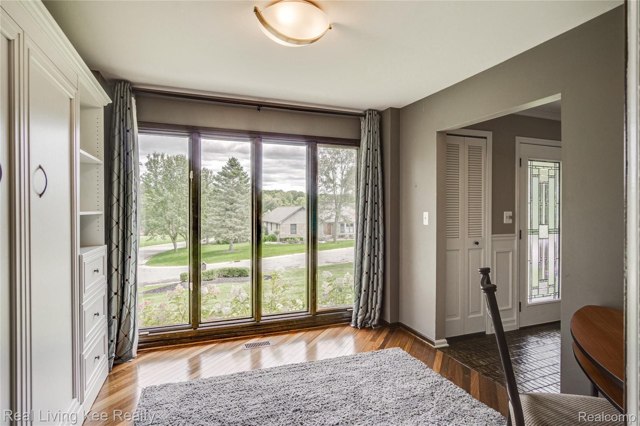 474 Ridgewood Road Rochester, MI 48306 - Photo 11 of 45 Interiors (21 of 41).jpg