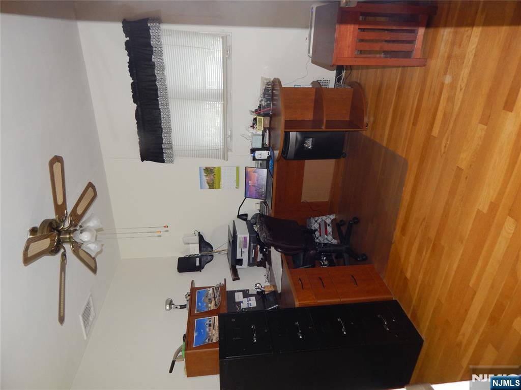 10 Lewis Road Montvale, NJ 07645 - Photo 14 of 20