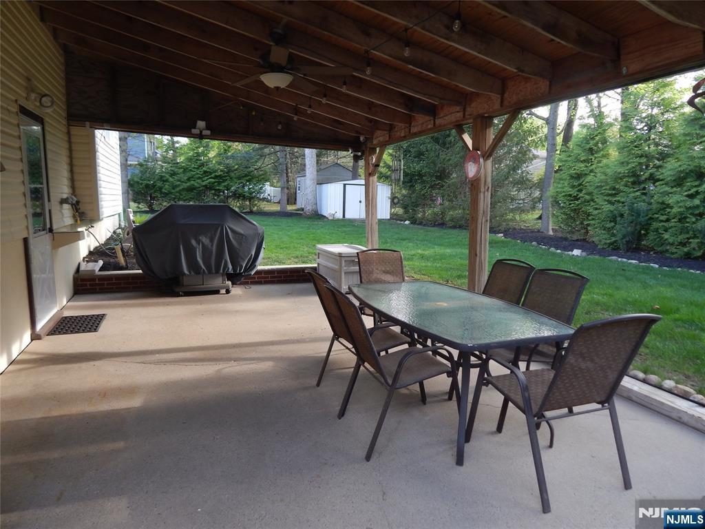 10 Lewis Road Montvale, NJ 07645 - Photo 18 of 20