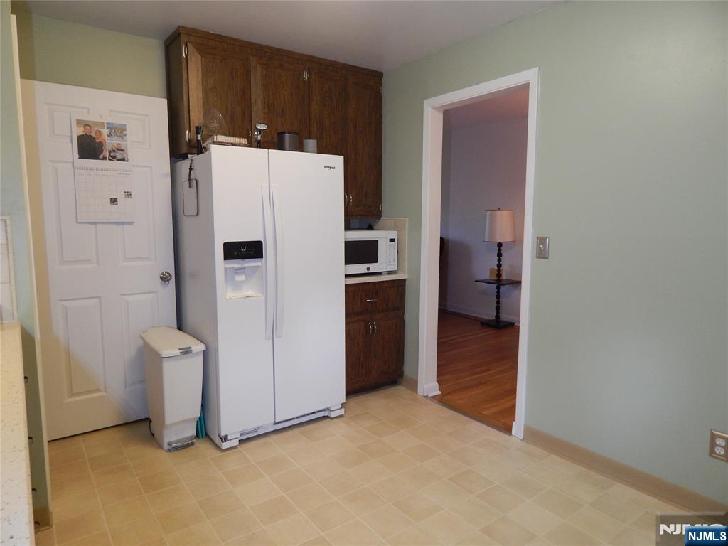 10 Lewis Road Montvale, NJ 07645 - Photo 7 of 20