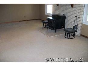 147 Fallen Oaks Lane Rutherfordton, NC 28139 - Photo 4 of 7 Gallery Image 4