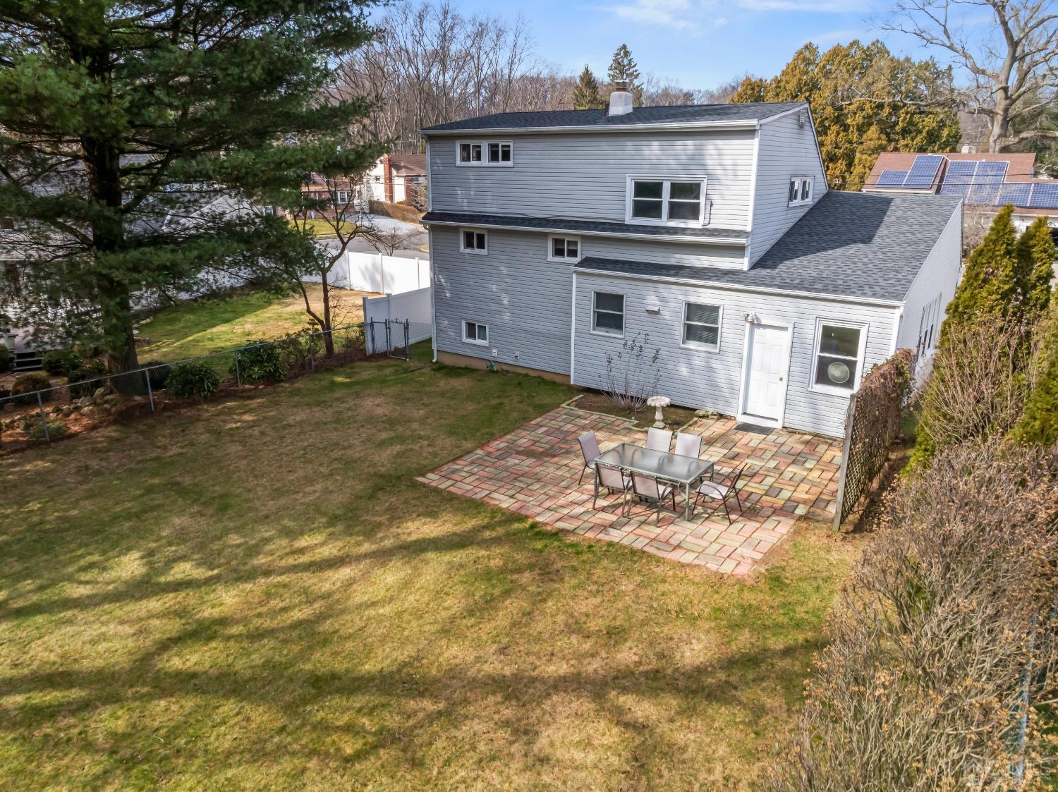 36 Shetland Road East Brunswick, NJ 08816 - Photo 19 of 22 a front view of house with yard