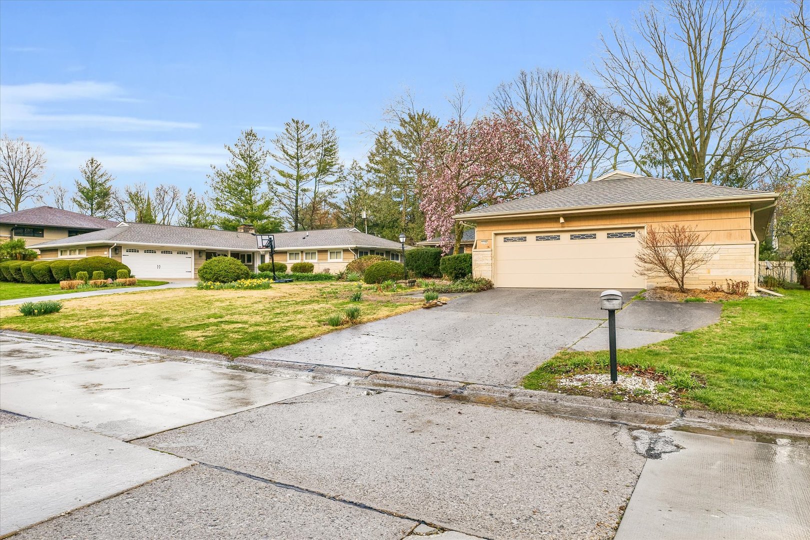 1106 Mayfair Road Champaign, IL 61821 - Photo 2 of 41 Gallery Image 2