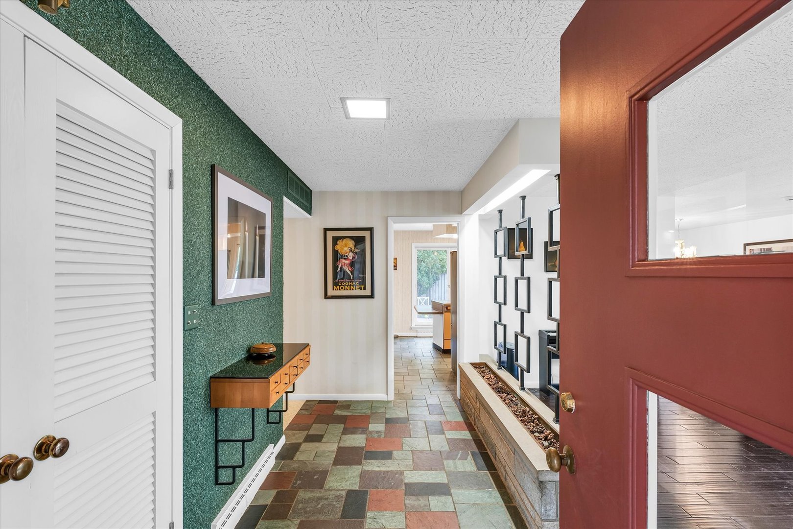 1106 Mayfair Road Champaign, IL 61821 - Photo 4 of 41 Gallery Image 4