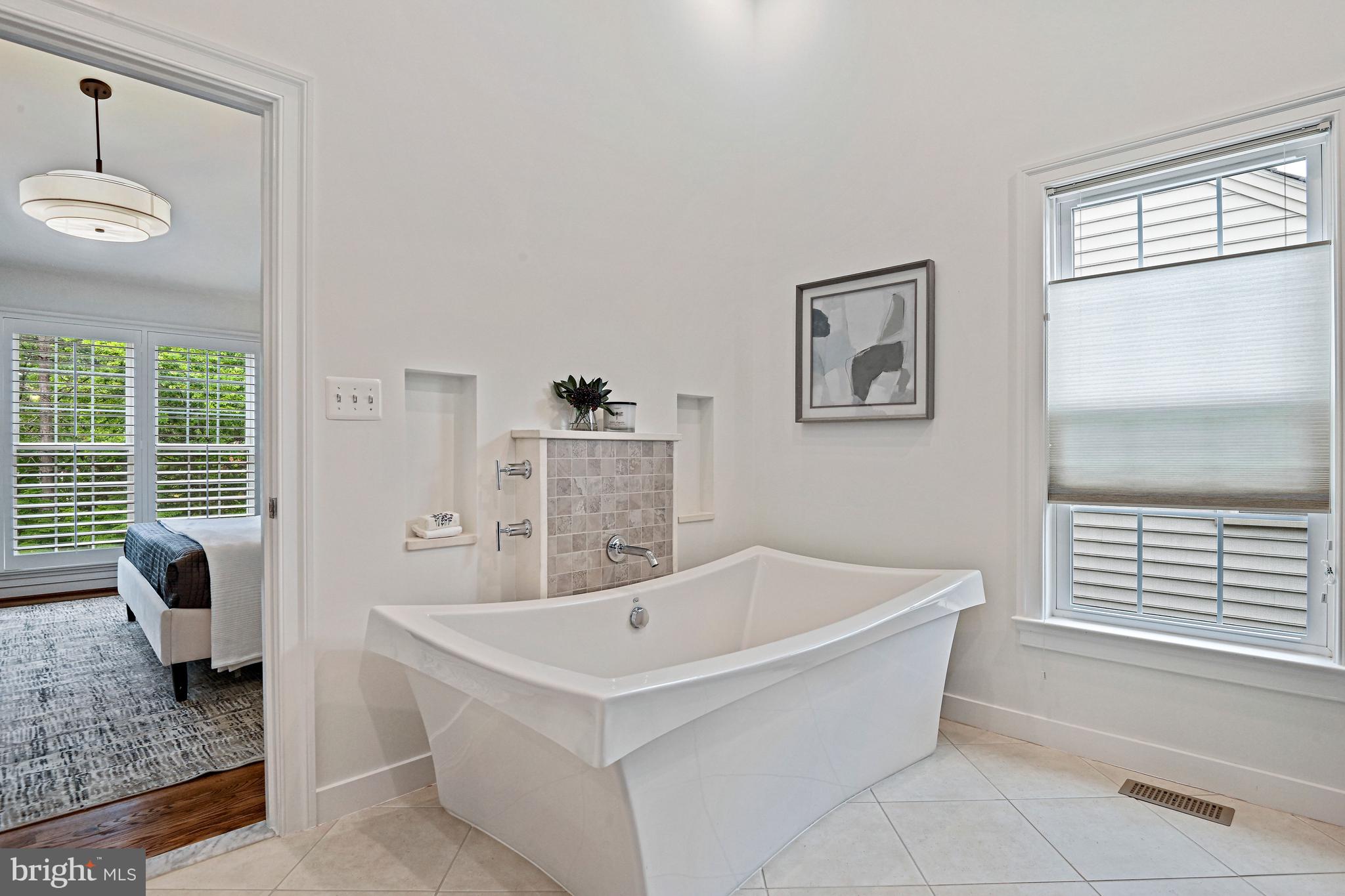 9733 Hidden Valley Road Vienna, VA 22181 - Photo 35 of 70