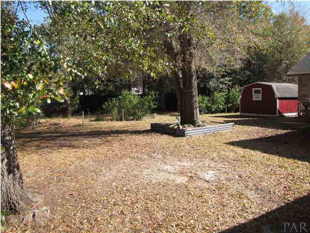 5736 Ridgefield Court Milton, FL 32583 - Photo 24 of 25 Back Yard