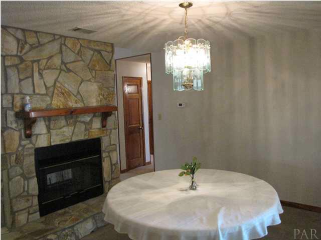 5736 Ridgefield Court Milton, FL 32583 - Photo 8 of 25 Other side of Fireplace