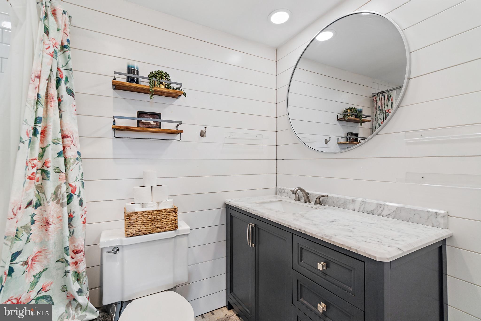 4401 Roland Avenue, Unit 507 Baltimore, MD 21210 - Photo 14 of 26 Newly updated primary ensuite bath