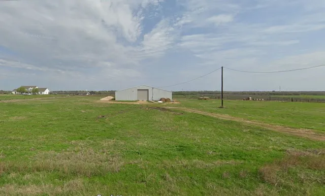 $250,000 | 1609 Rogers Cemetery Road, Rogers, TX 76569
