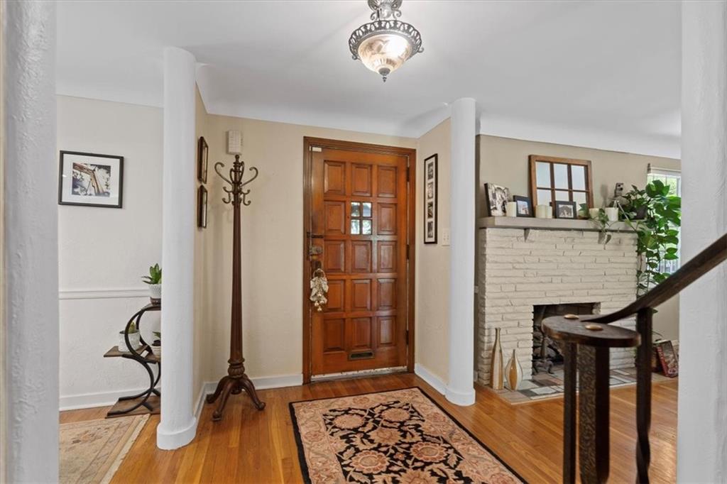 238 Cascade Road Pittsburgh, PA 15221 - Photo 5 of 32 Gallery Image 5