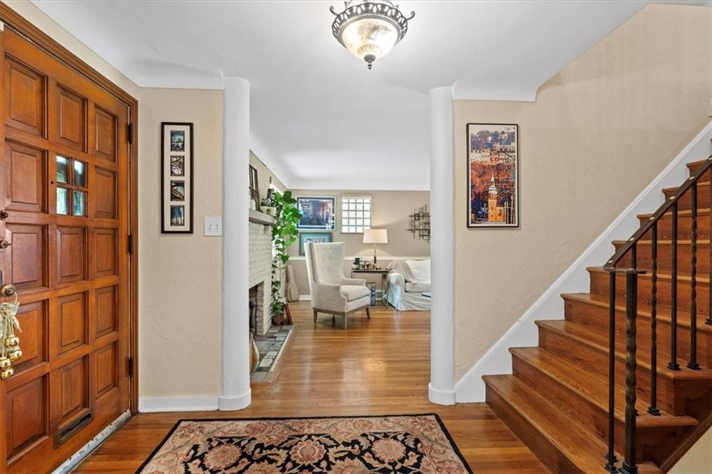 238 Cascade Road Pittsburgh, PA 15221 - Photo 6 of 32 Gallery Image 6