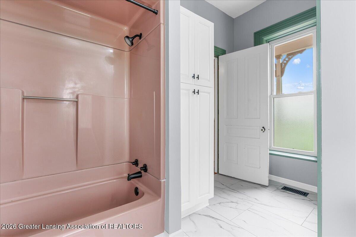 2061 North Williamston Road Williamston, MI 48895 - Photo 69 of 100 081-Media Jett -83