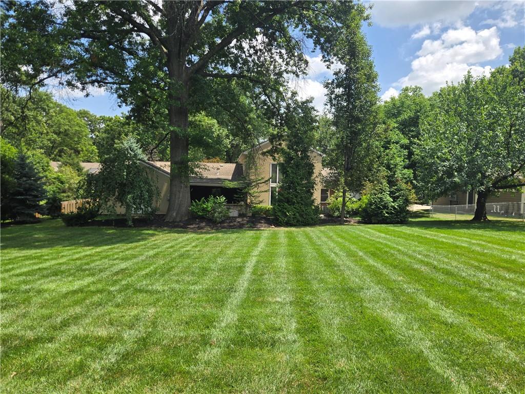 9536 Manor Road Leawood, KS 66206 - Photo 2 of 34 Gallery Image 2