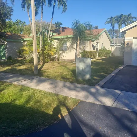 $575,000 | 1424 Northwest 49th Avenue, Coconut Creek, FL 33063
