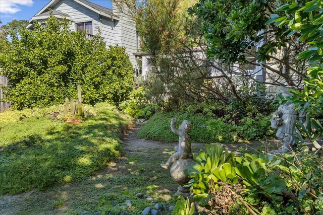 $5,500 | 24747 Valley Way, Carmel, CA 93923