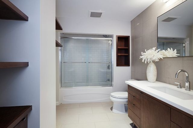 $1,000,000 | 234 Causeway Street, Unit U:718, Boston, MA 02114