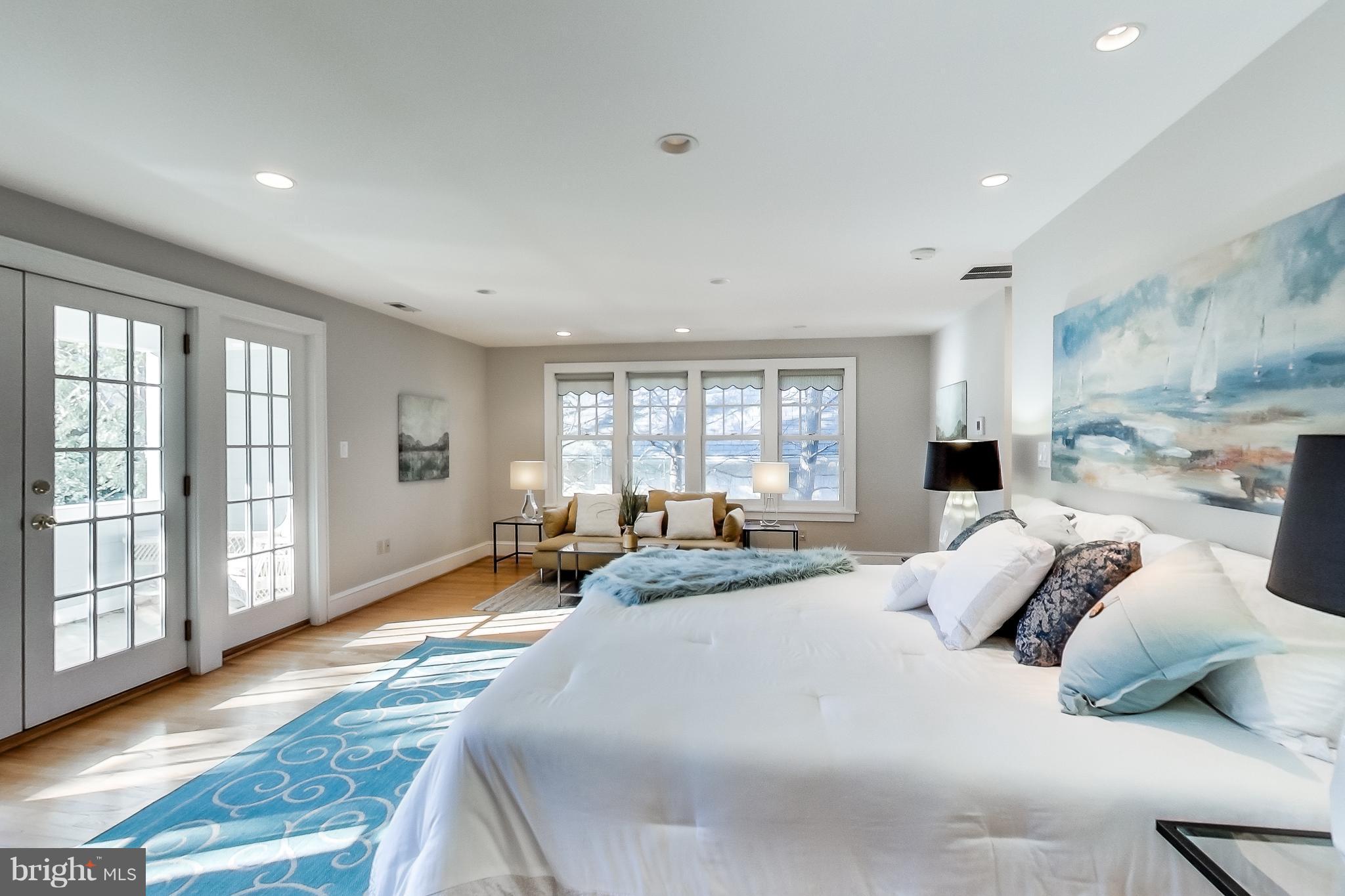 7412 Ridgewood Avenue Chevy Chase, MD 20815 - Photo 12 of 30 Stunning Natural Light
