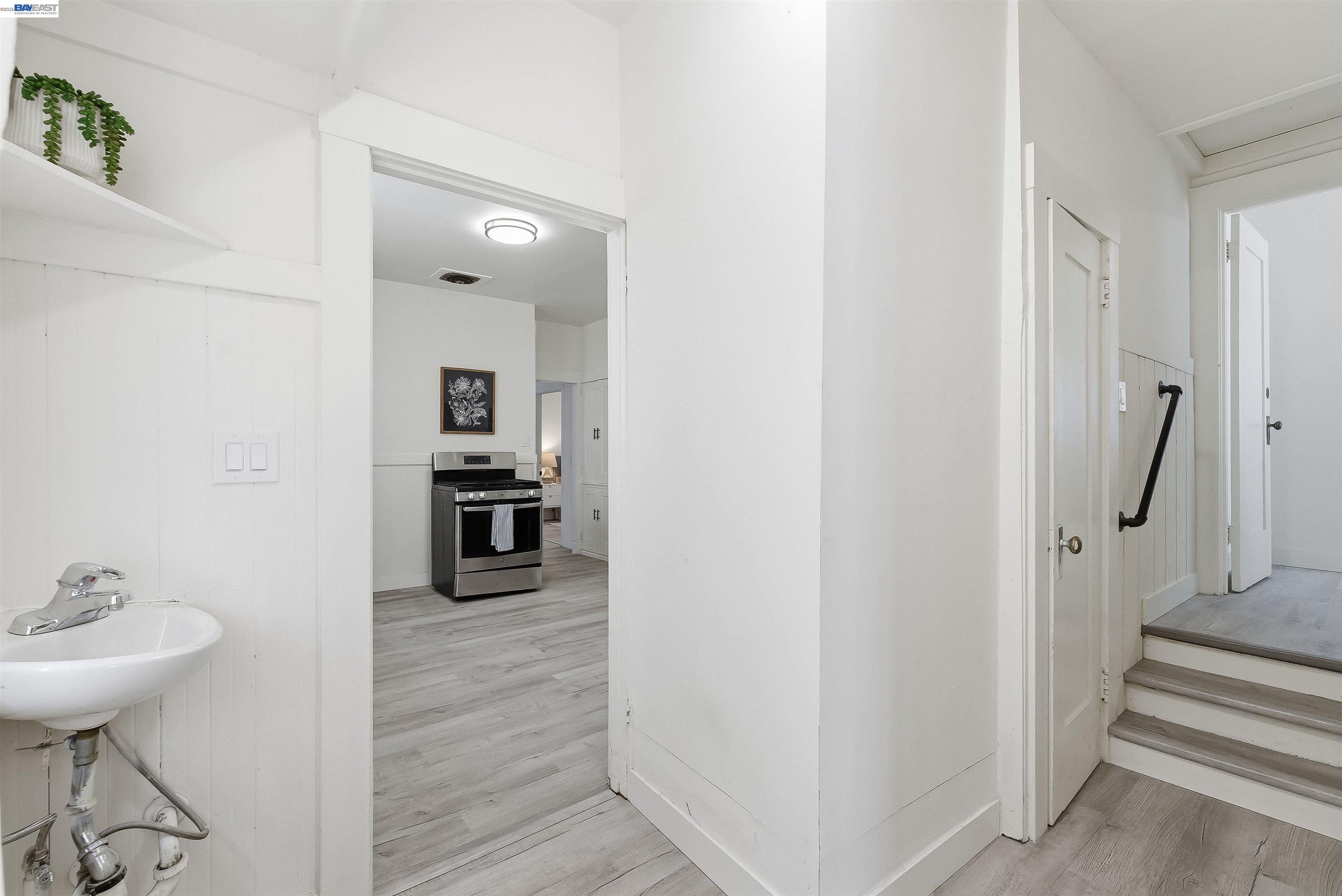2049 Rutherford Street Oakland, CA 94601 - Photo 25 of 43