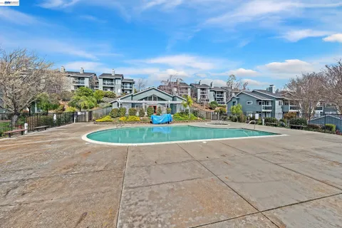 $490,000 | 7815 Canyon Meadows Circle, Unit H, Pleasanton, CA 94588