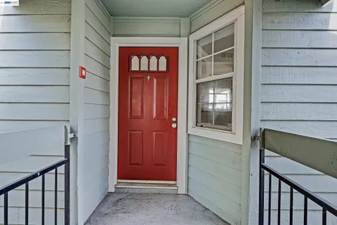 $490,000 | 7815 Canyon Meadows Circle, Unit H, Pleasanton, CA 94588