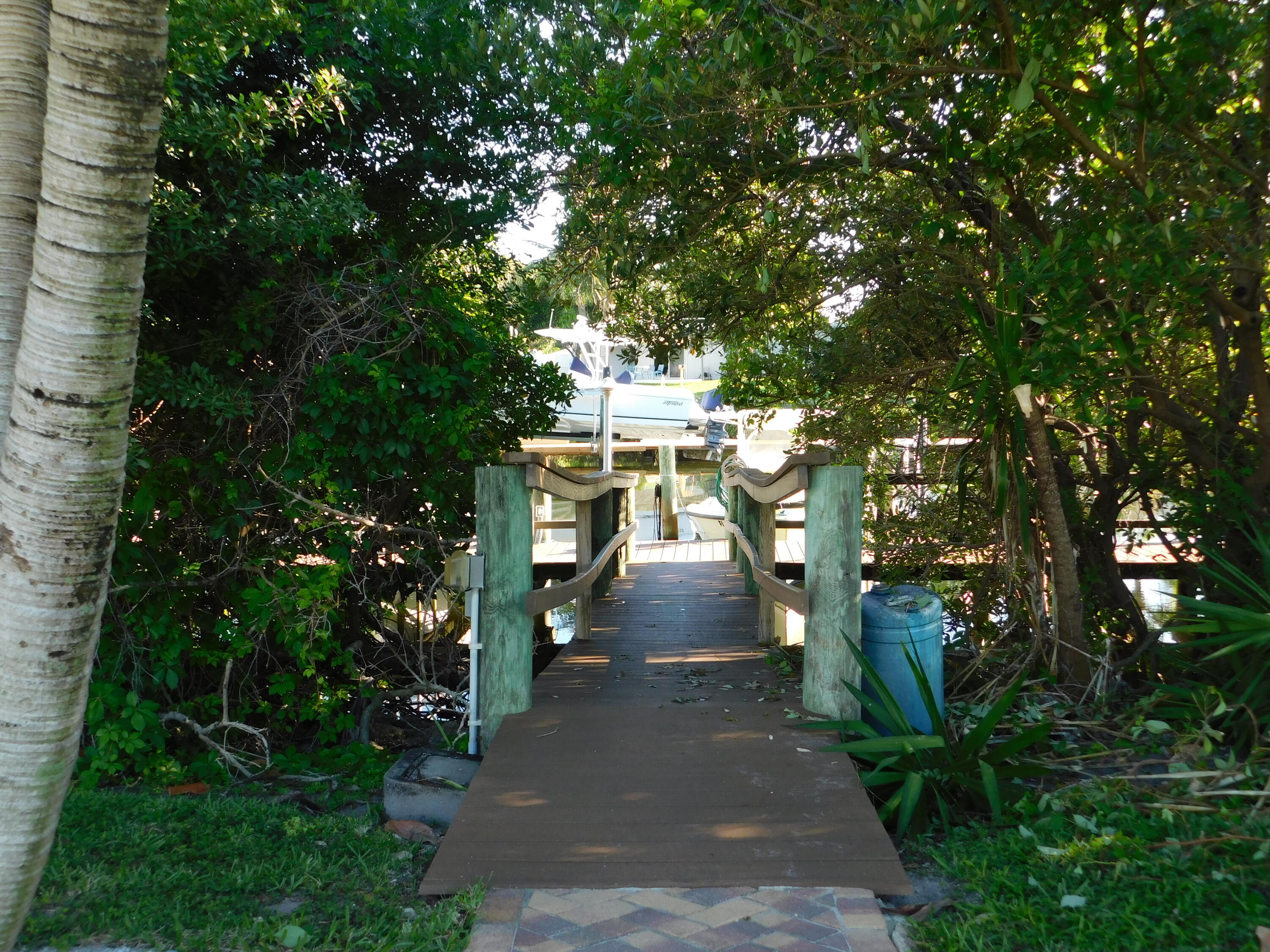 741 Hummingbird Way, Unit 5 North Palm Beach, FL 33408 - Photo 16 of 19 Dock