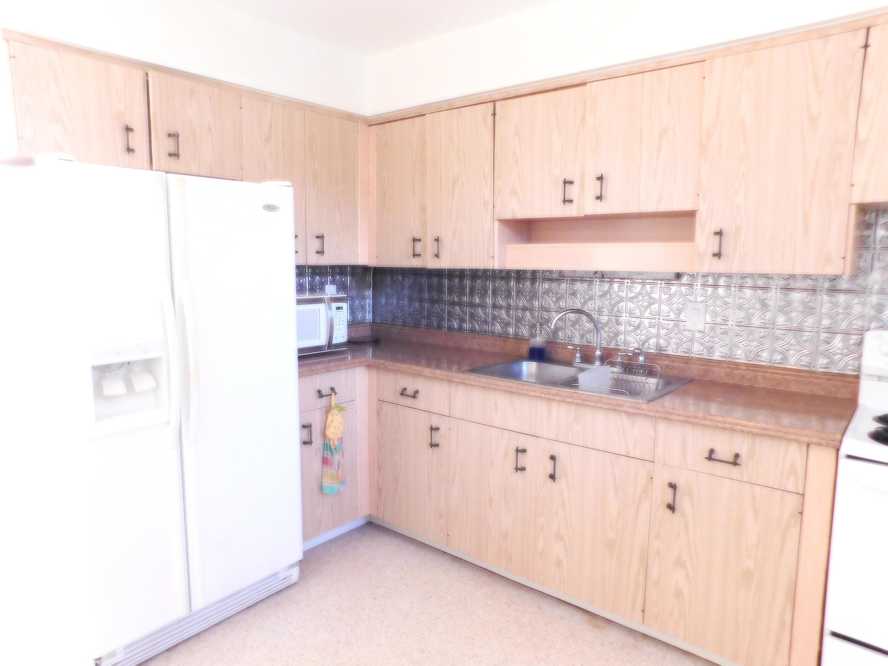 741 Hummingbird Way, Unit 5 North Palm Beach, FL 33408 - Photo 6 of 19 Kitchen