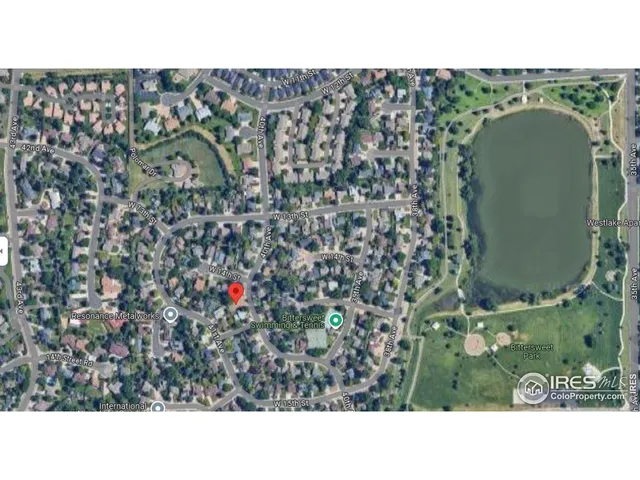 a black and white photo of a house