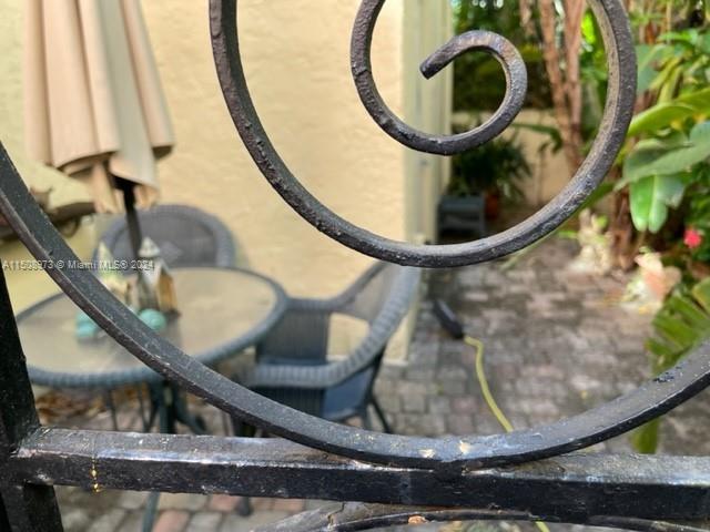 2870 Pine Tree Drive, Unit 2 Miami Beach, FL 33140 - Photo 33 of 36 a view of entryway