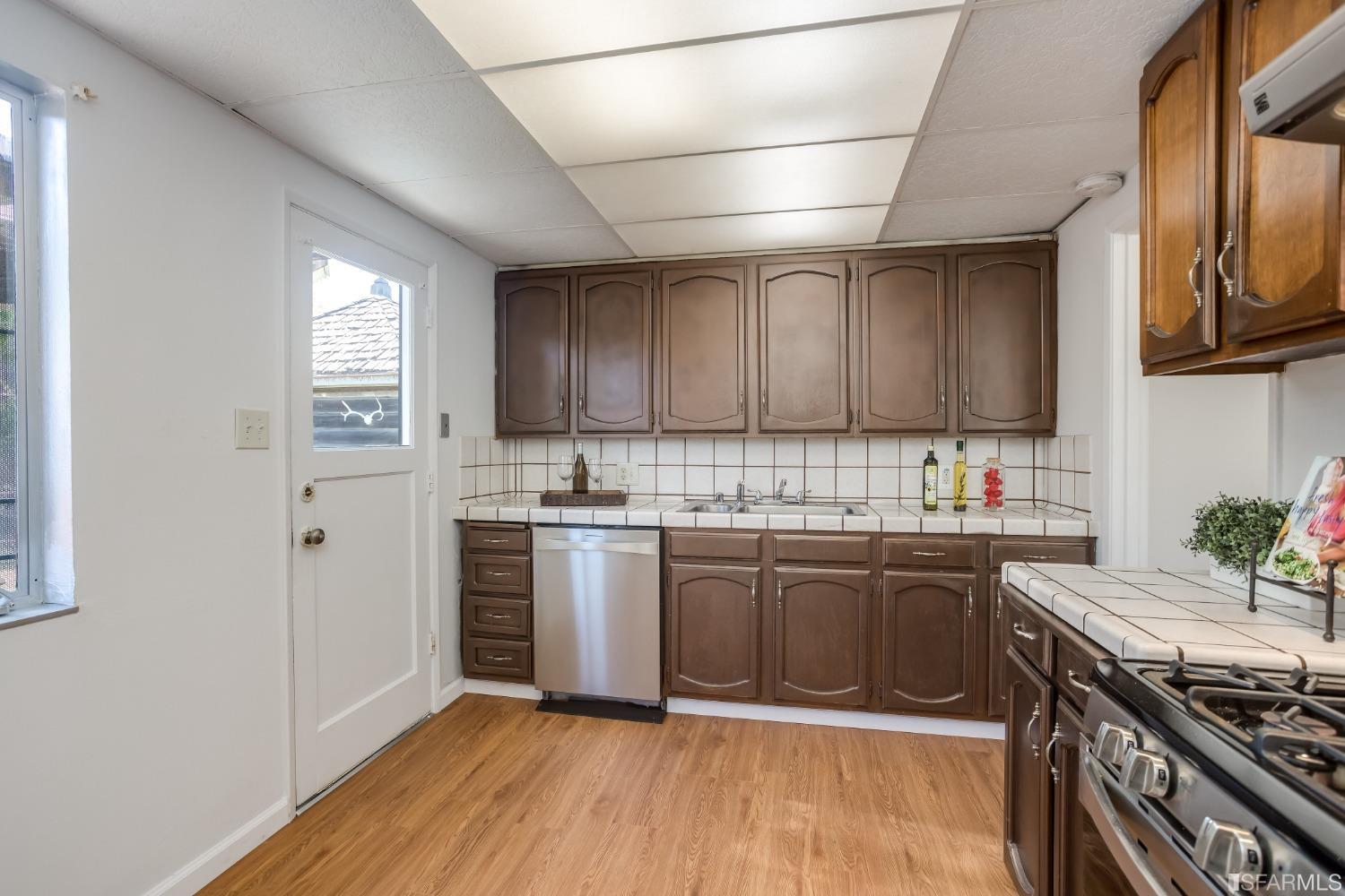 2712 Cryer Street Hayward, CA 94545 - Photo 14 of 26