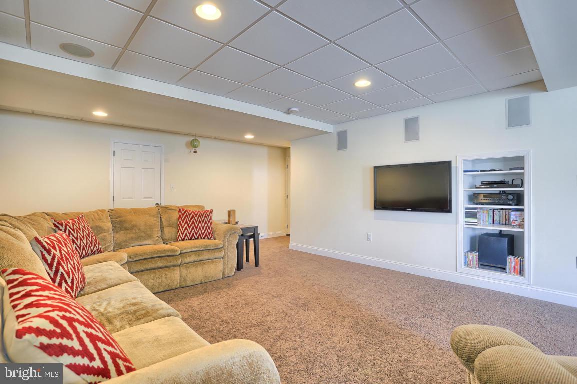295 Bowyer Lane Lititz, PA 17543 - Photo 21 of 31 Gallery Image 21