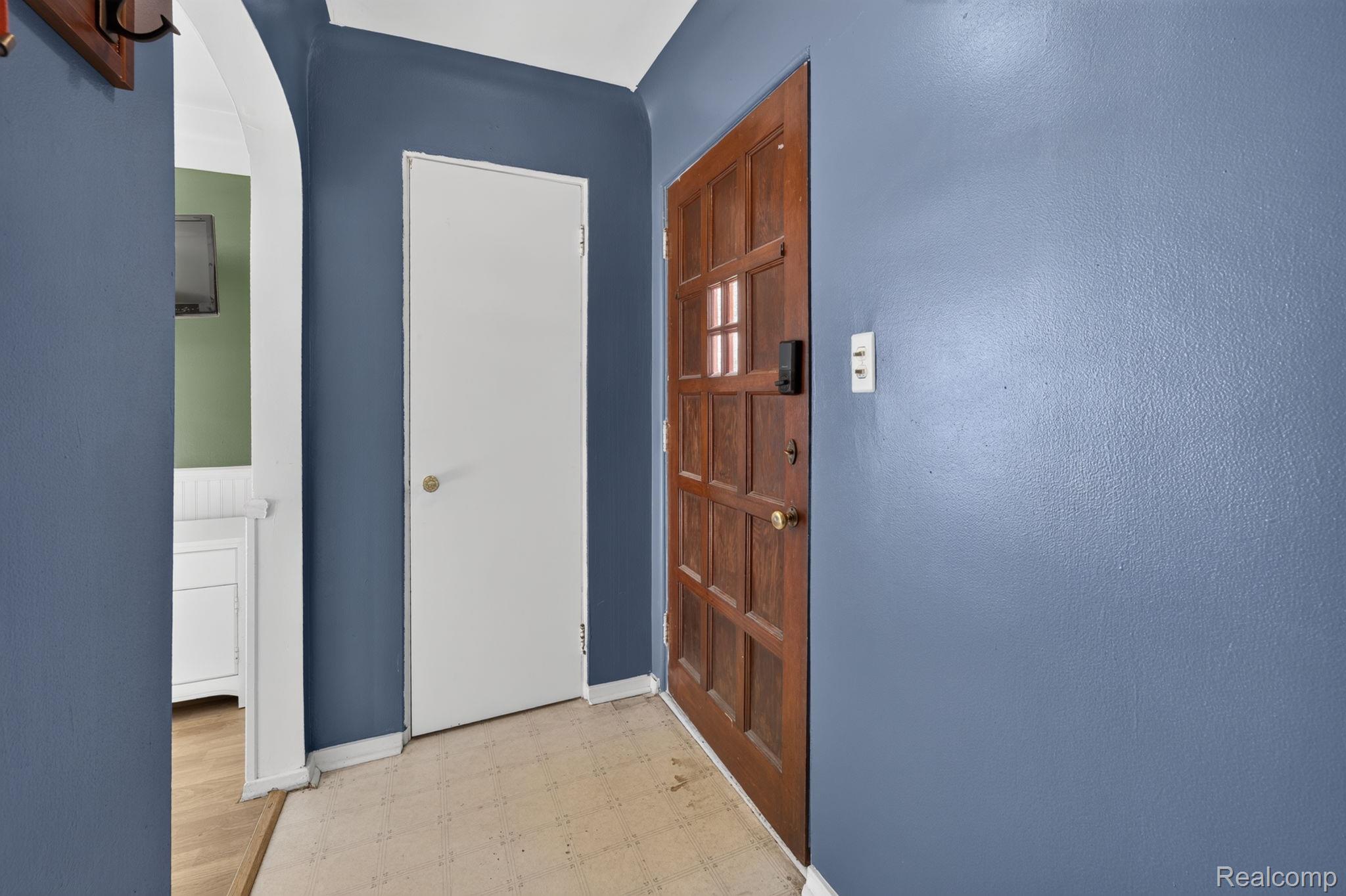 7077 West Frances Road Flushing, MI 48433 - Photo 30 of 50 33-web-or-mls-DSC_5138.jpg